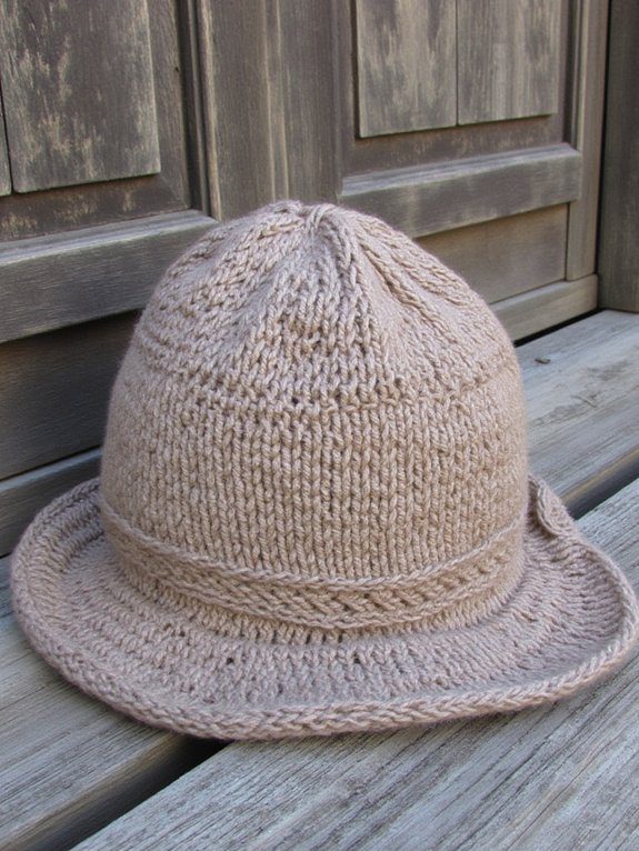 31 Crochet Hat Ideas to Add to Your Must-Make List 11 cozy oversized slouch hats