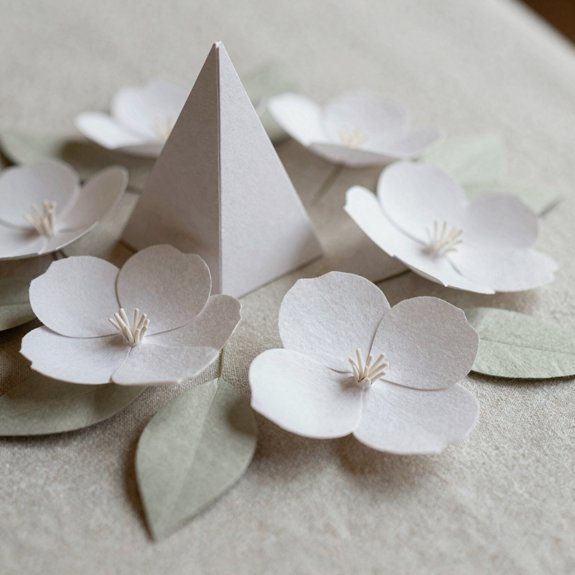 beginner friendly paper flower table decor